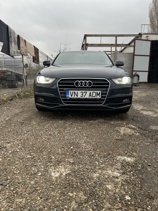 Audi A4 Avant TDI S line manuala