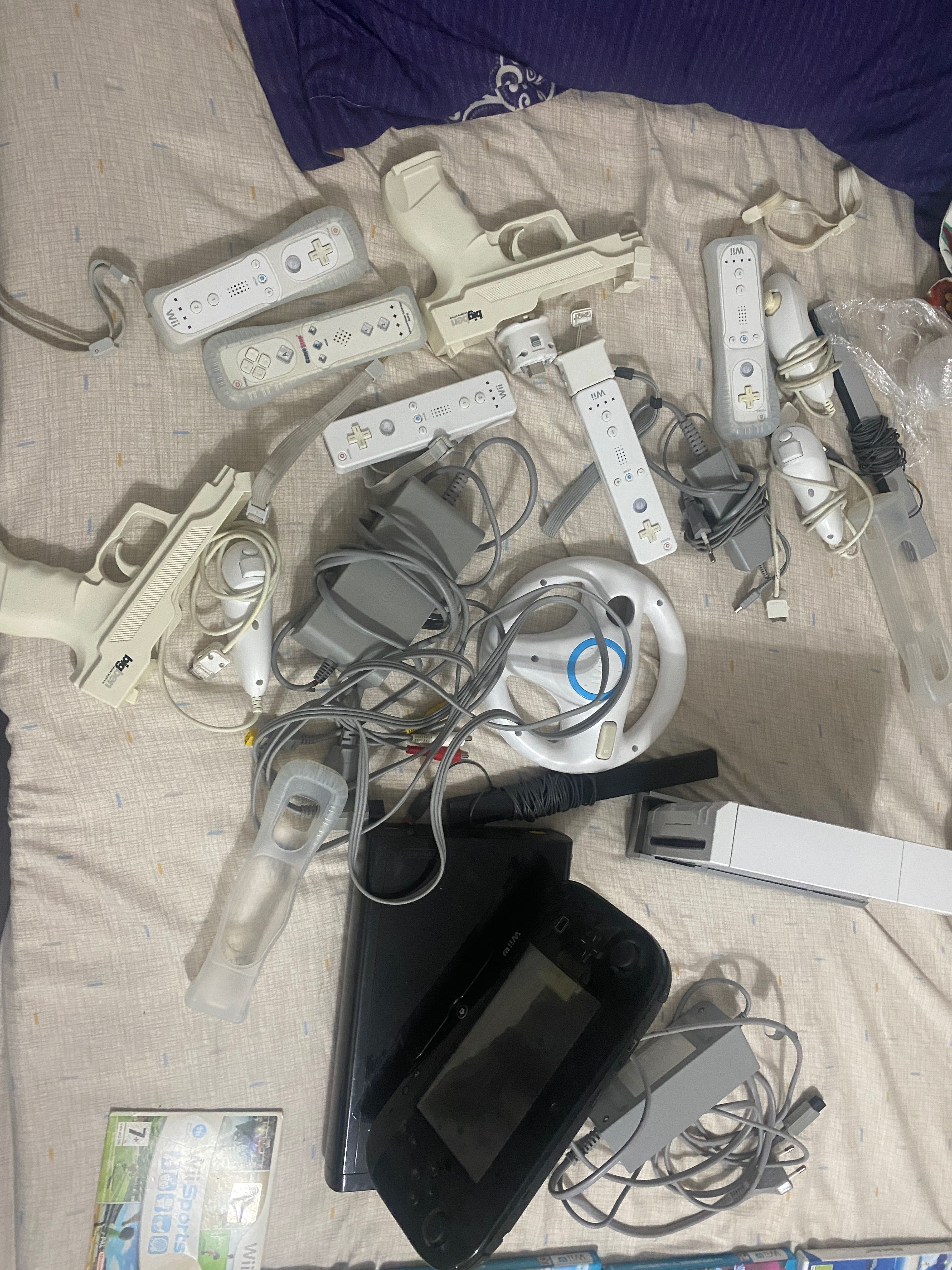 Consola Nintendo wii 2 bucăți plus jocuri