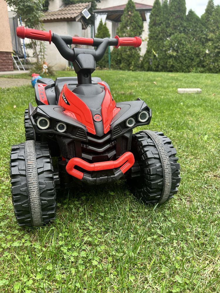 CHIPOLINO Ride-on с дръжка и сенник ATV ЧЕРВЕН