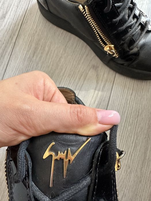 Guiseppe Zanotti дамски