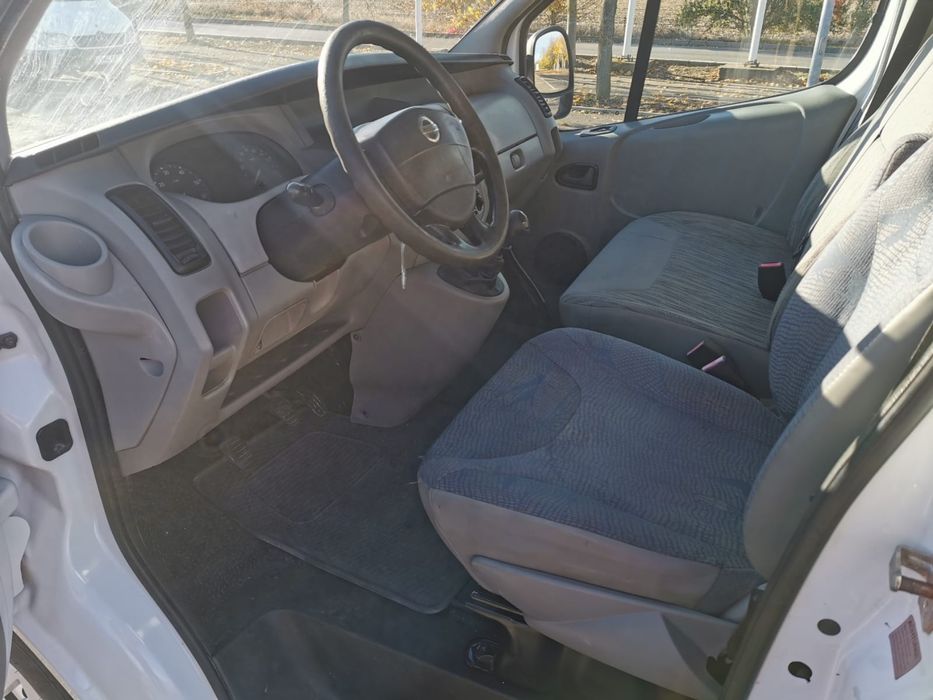 05/2010 Nissan Primastar Vivaro Trafic - L2H1 Lung - 2.0D 115CP