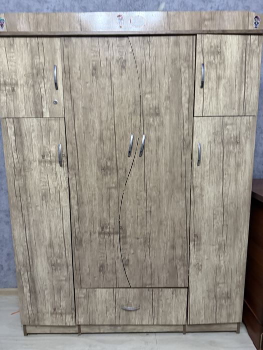 Шкаф детский мебель Б/У холати яхши