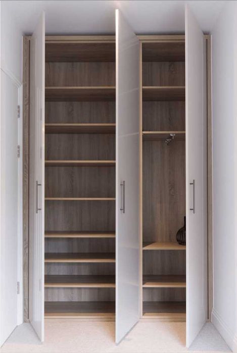 Mobila la comanda ca de la Ikea