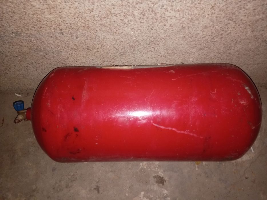 Metan Gaz balon sotiladi 65 tali