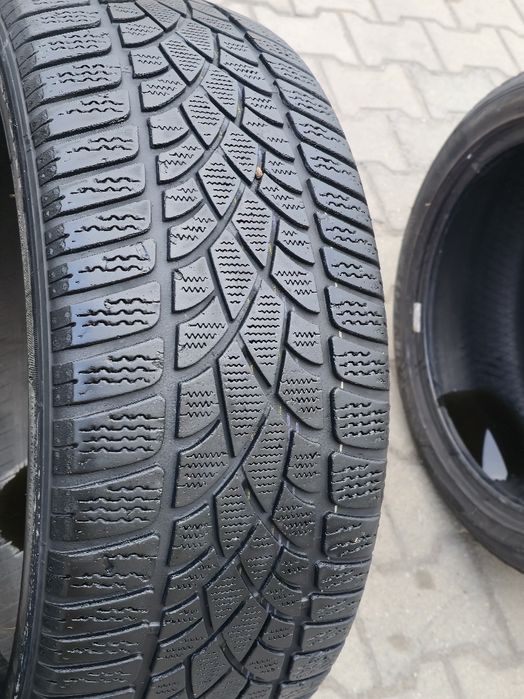 235 40 19 Dunlop