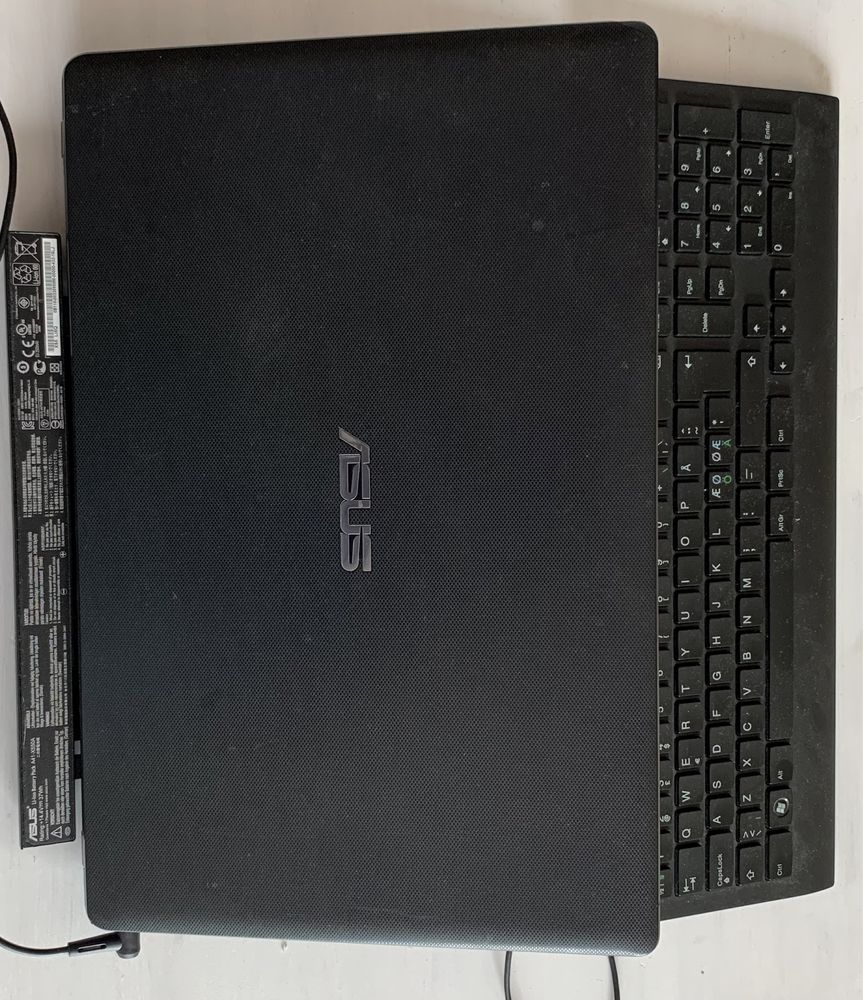 Vand/Schimb laptop ASUS X552L i7 , nvidia geforce 820M