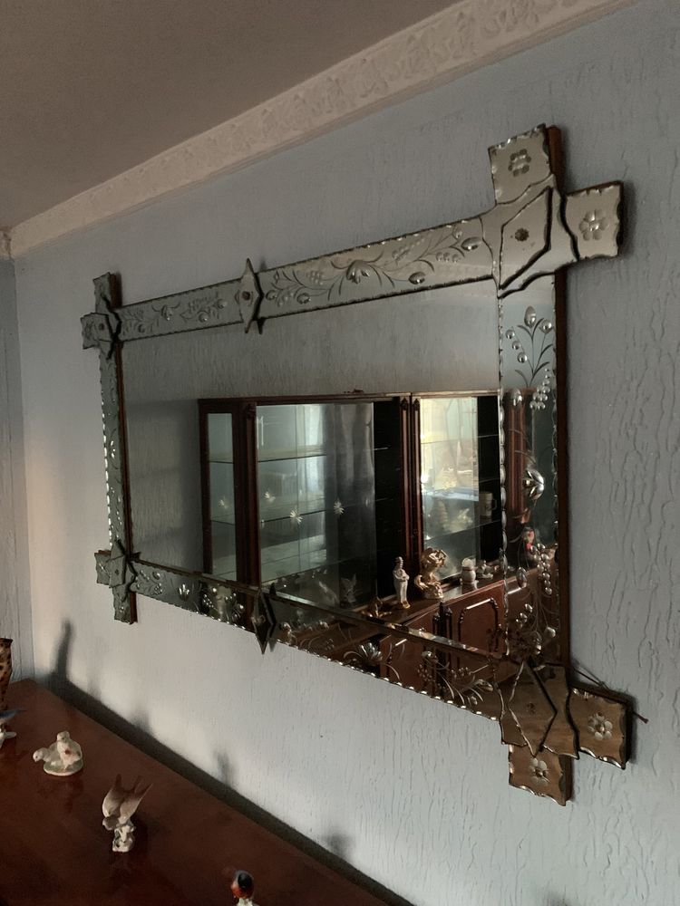 Oglindă veche de cristal handmade