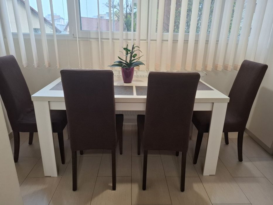 Lot 4 scaune bucatarie/ living / sufragerie