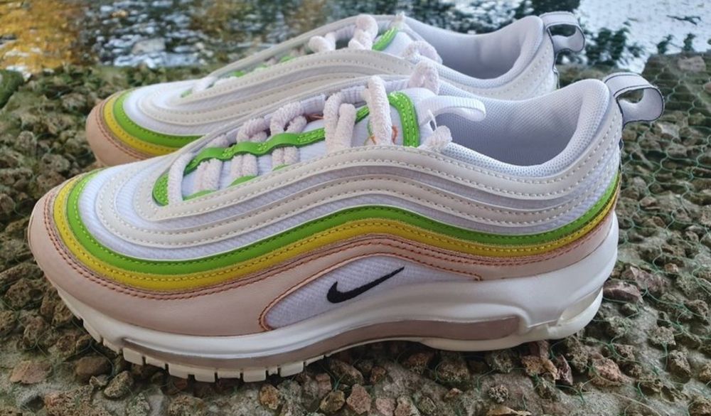 Sneakers Nike Air Max 97 mărime 36.5 si 37.5
Love marime 36.5 si