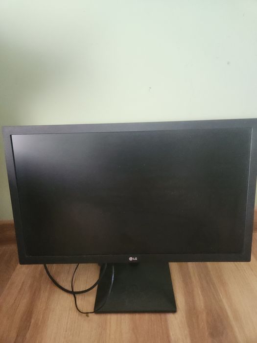 Монитор LG  75hz