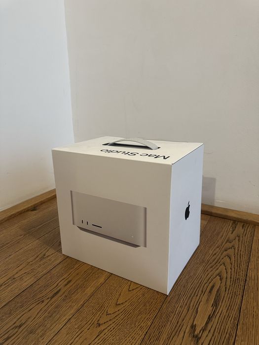 Apple Mac Studio: M2 Ultra/24C CPU/60C GPU/64G/1TB-ROM