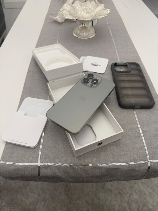 Iphone 15 pro max 256gb natural titanium