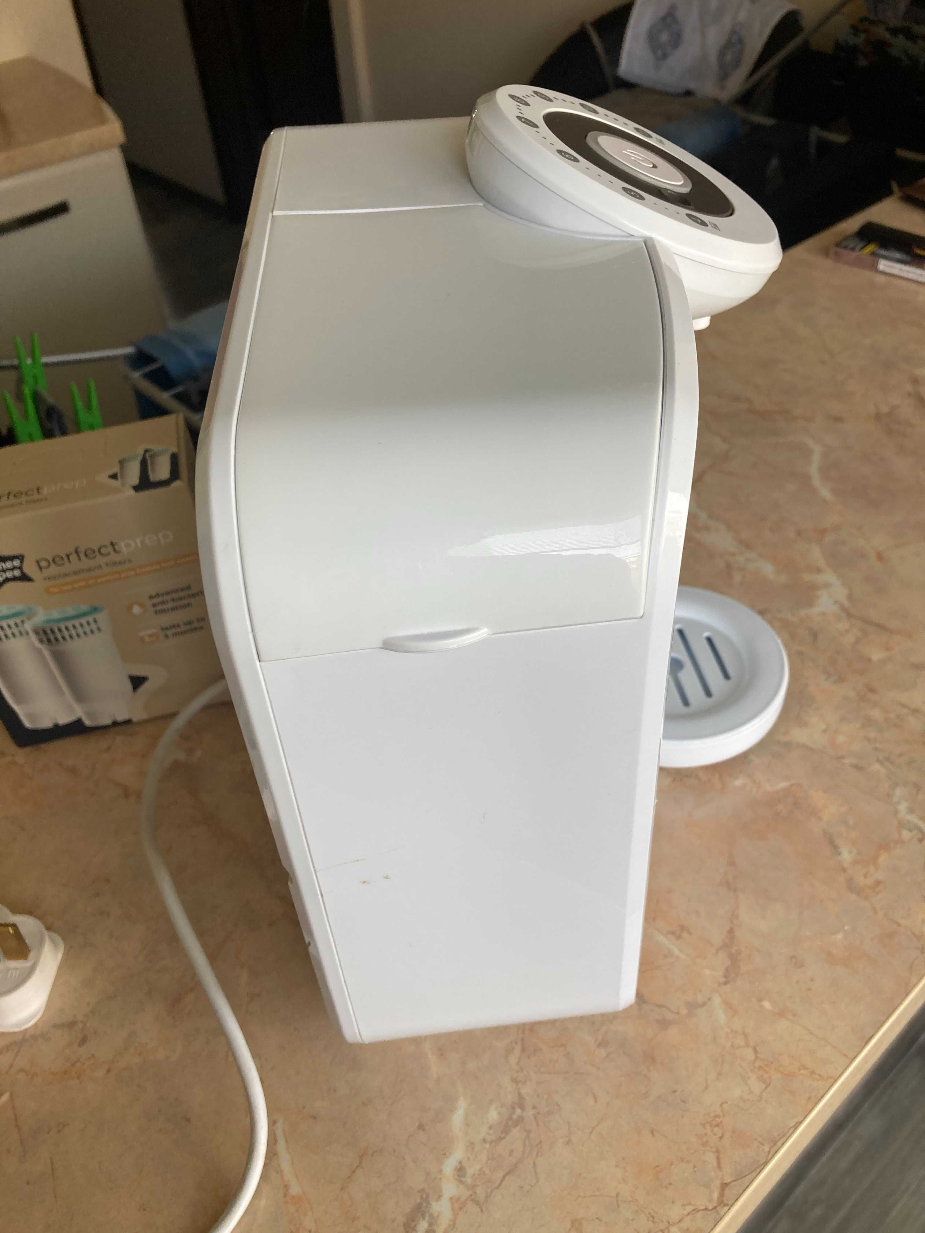 Електрически уред за приготвяне на адаптирано мляко Tommee Tippee