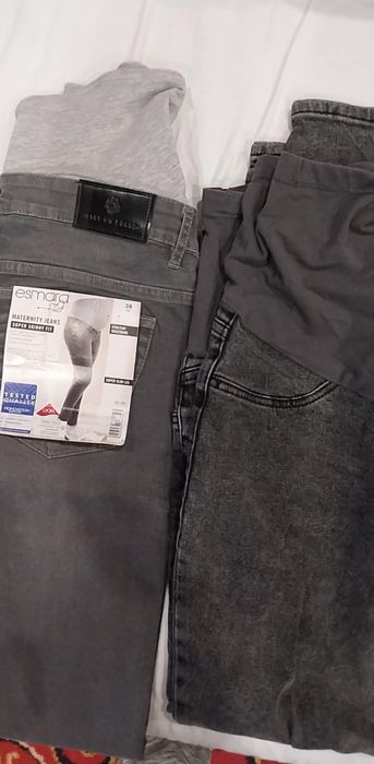 Vând pantaloni gravide