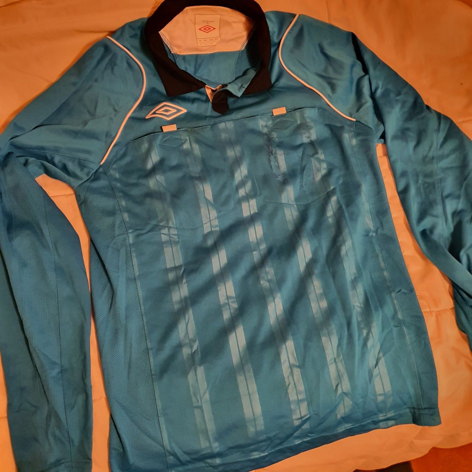 Tricou de Artibru