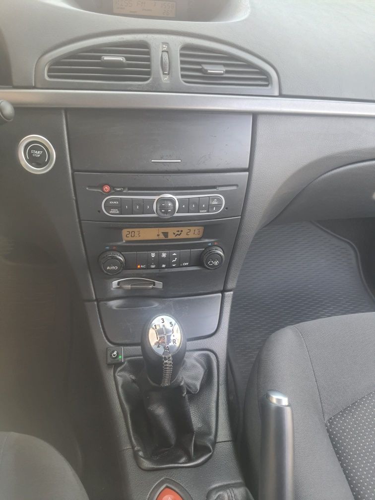 Renault Laguna 2, benzina 1.6 +GPL aproape nou