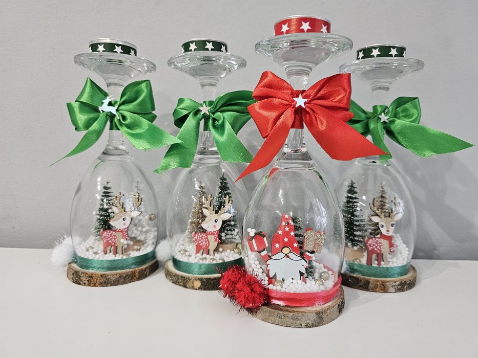 Коледни свещници