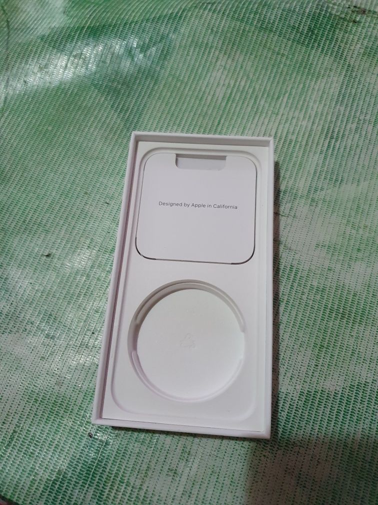 Iphone 14 pro karobka