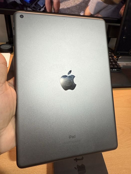 Ipad 8 32gb WiFi -ireprosabil -mentiuni