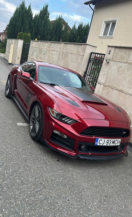 Vând Ford Mustang GT 725 Cai - Roush