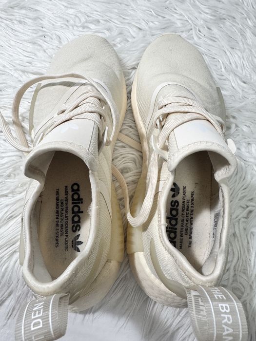 Adidas NMD R1 Parley – crem, mărimea 40