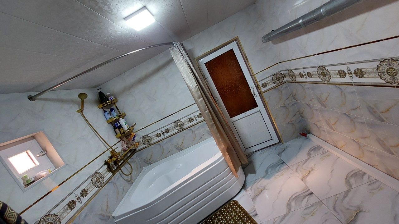 Uchastka sotiladi