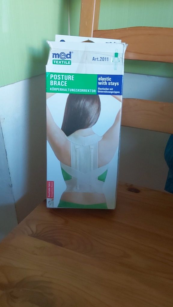 Corset pentru corectarea posturi