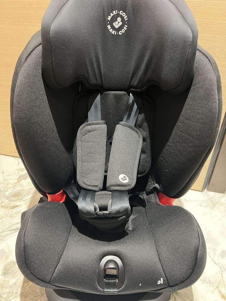Столче за кола Maxi Cosi Titan