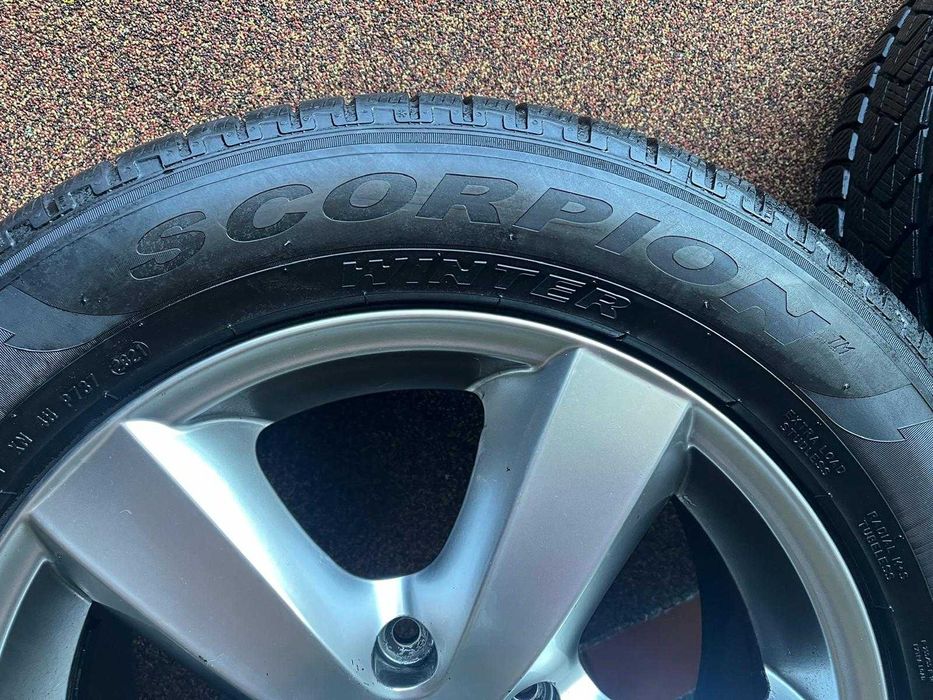 Set de 4 jante si cauciucuri de iarna Pirelli Scorpion 255/55 R18