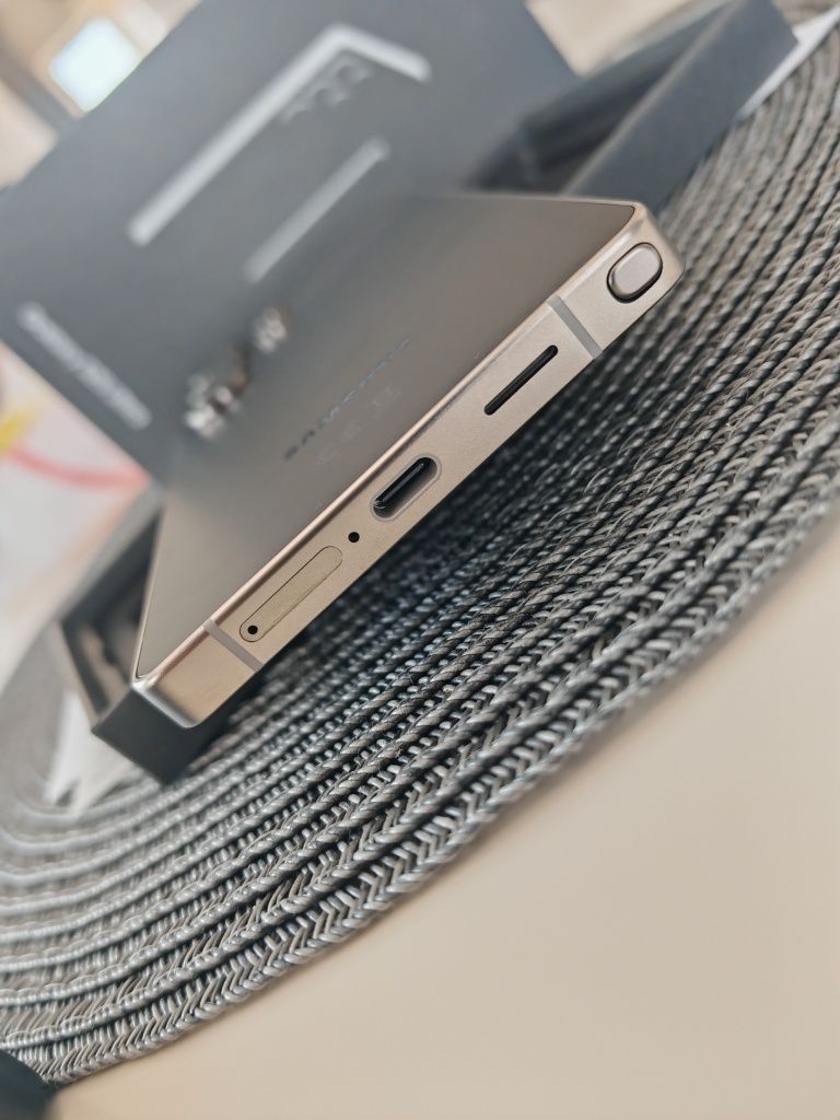 Samsung galaxy s25 Ultra Titanium Black НОВ