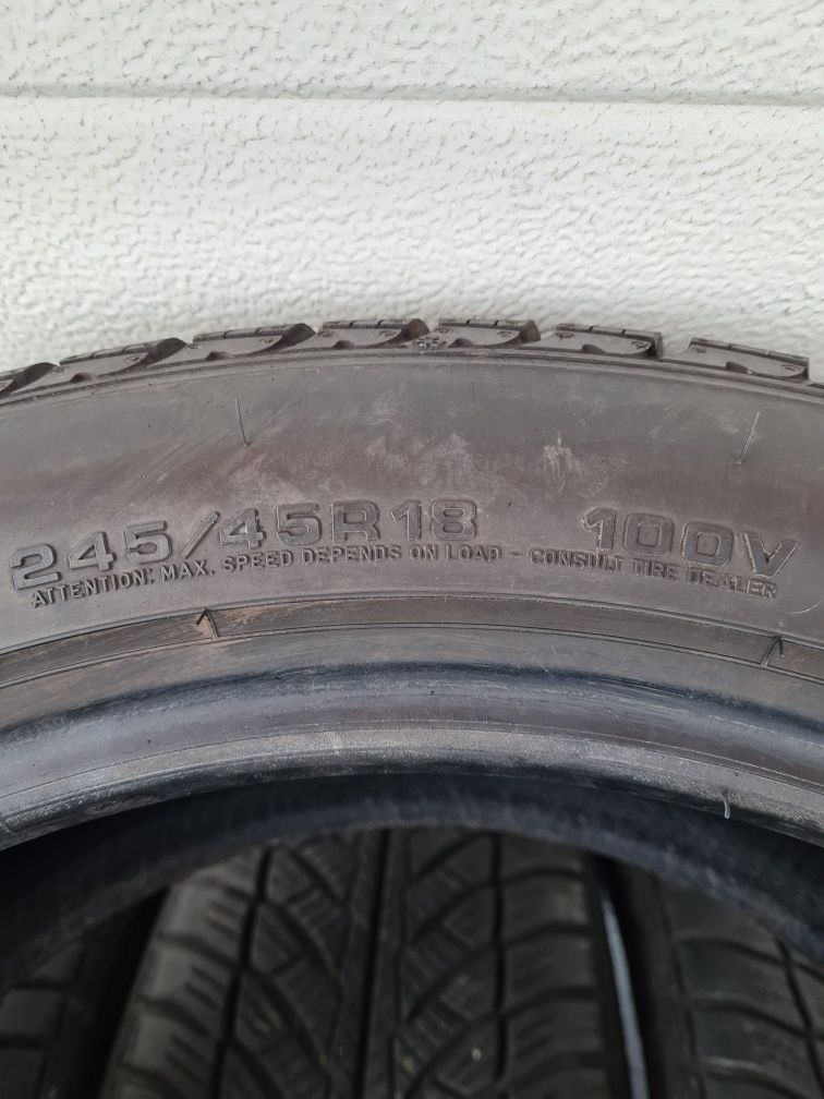 Зимни гуми 4 броя GOODYEAR UltraGrip8 245 45 R18 дот 1018