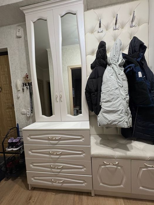 Продам прихожую