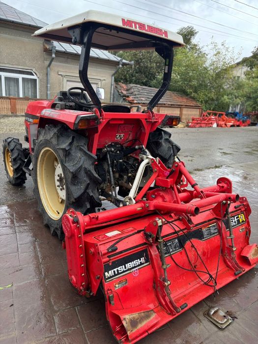 Tractor japonez Mitsubishi Mt 271 IMPECABIL pentru pretențioși
