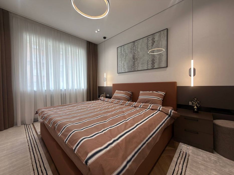 Алайский Ц-2 продается 4х комнатная 171м² авторский ремонт