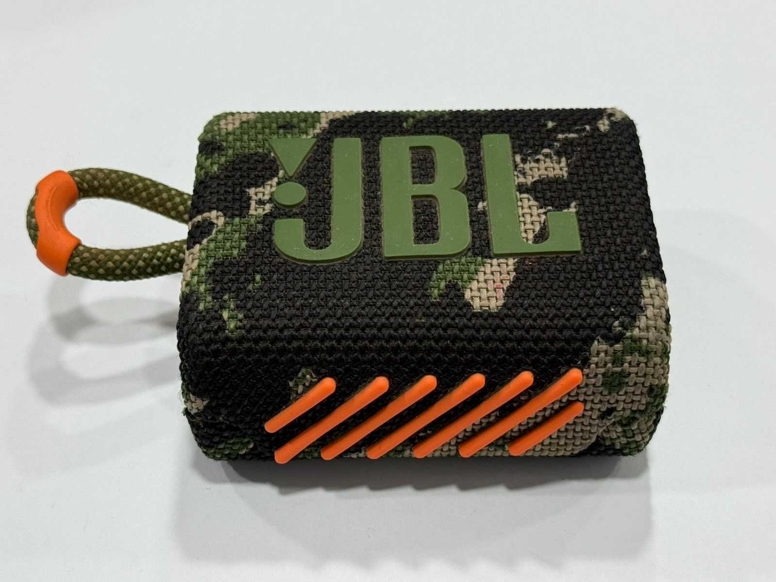 Тонколонка JBL GO 3