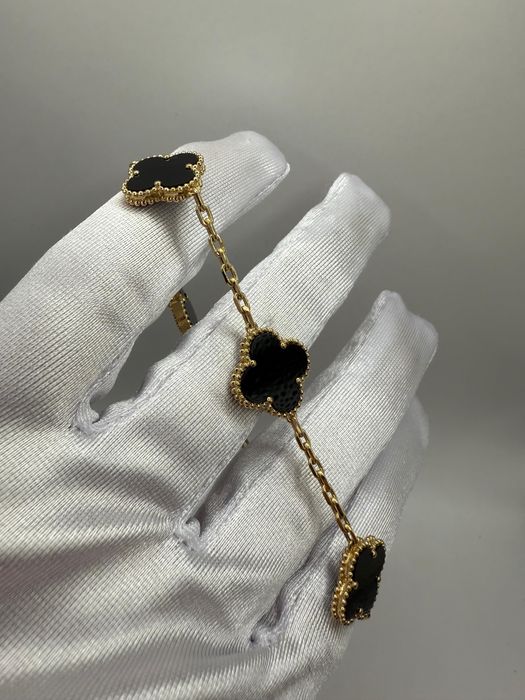 Гривна Van Cleef 18k gold