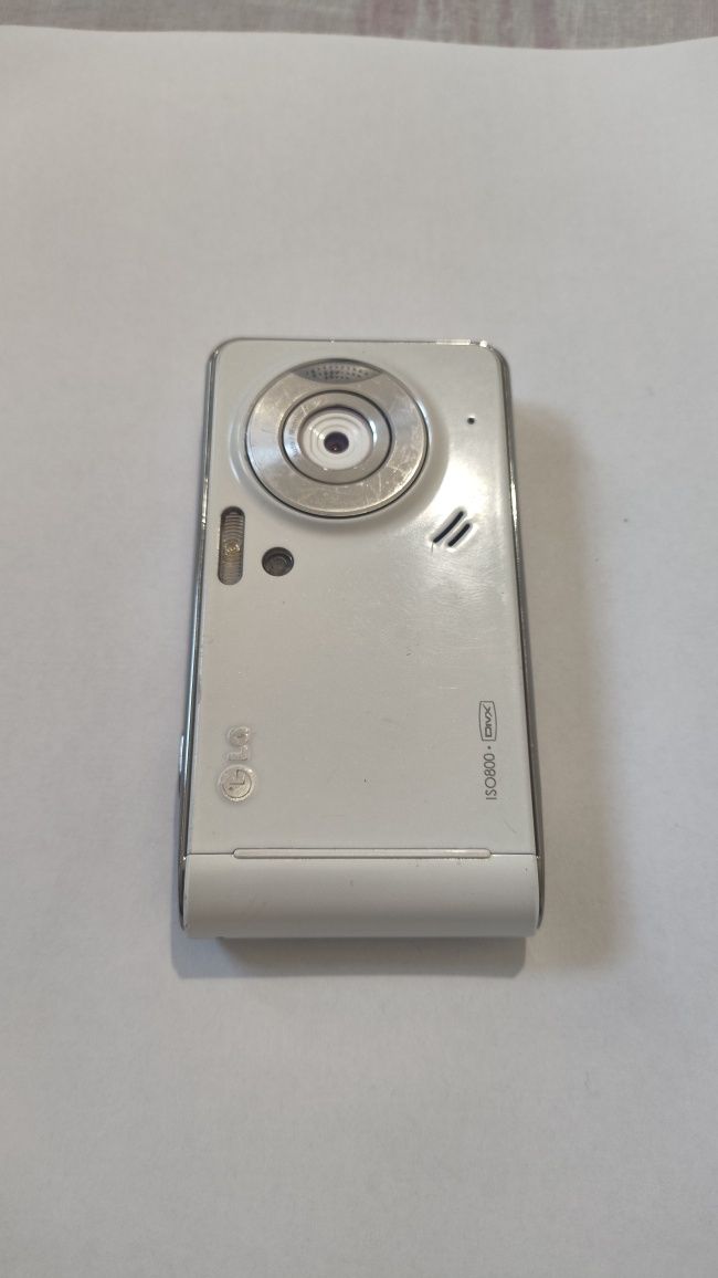 lg ku990i Alb pentu colectie