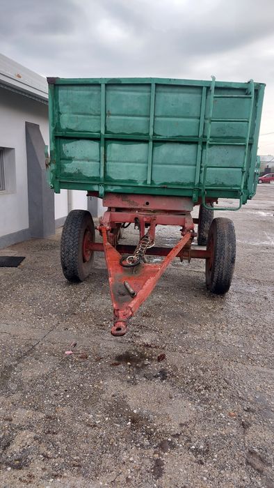 Vând remorca auto, MET și prasitoare