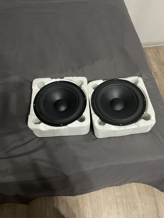 Продам динамики Сабвуфера. 2х140.