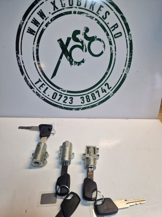 Incuietoare baterie ebike Giant baterie intube deschidere stanga