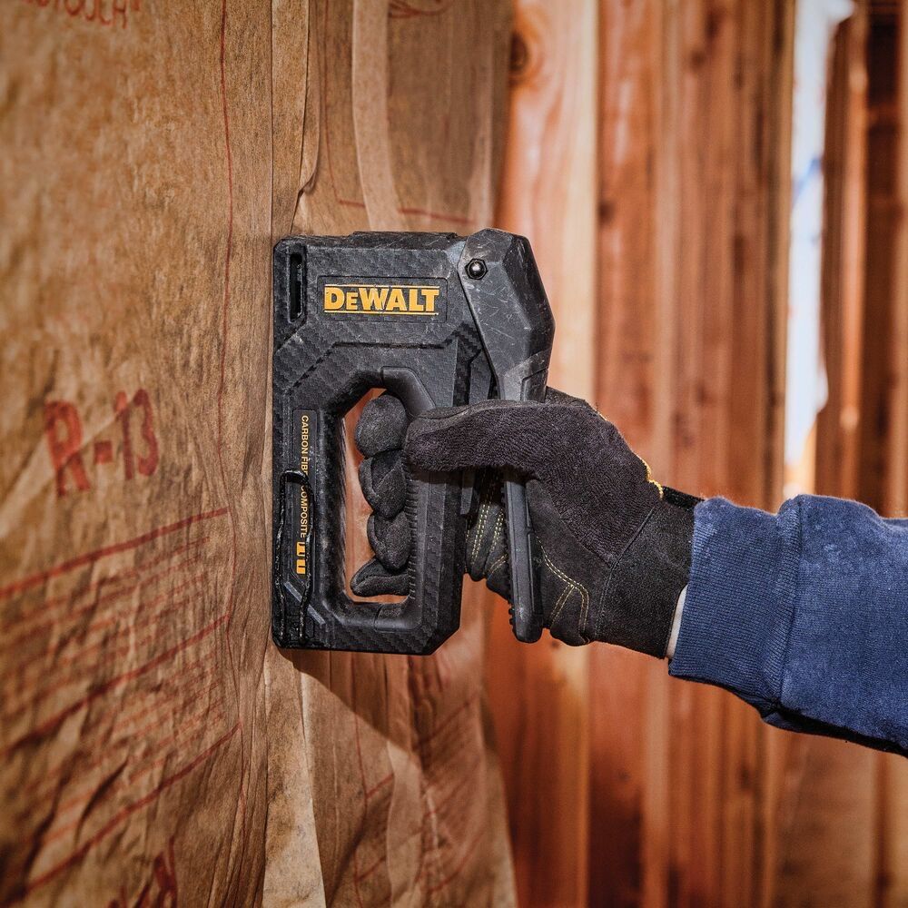 Такер DeWALT DWHT75900-0 Carbon Fiber Composite механичен тип чук