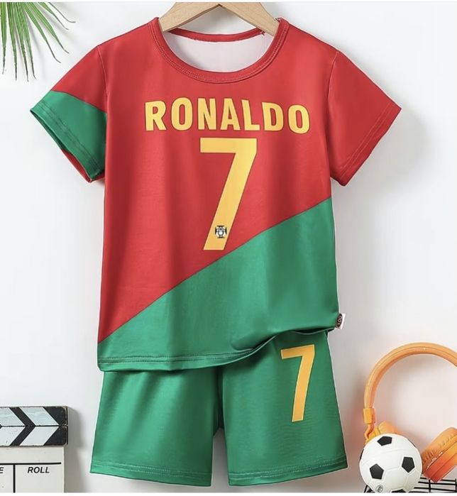 Продам костюм футбольный