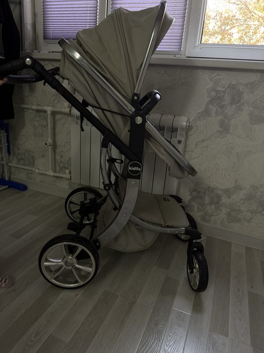 Продается коляска трансформер Kidilo