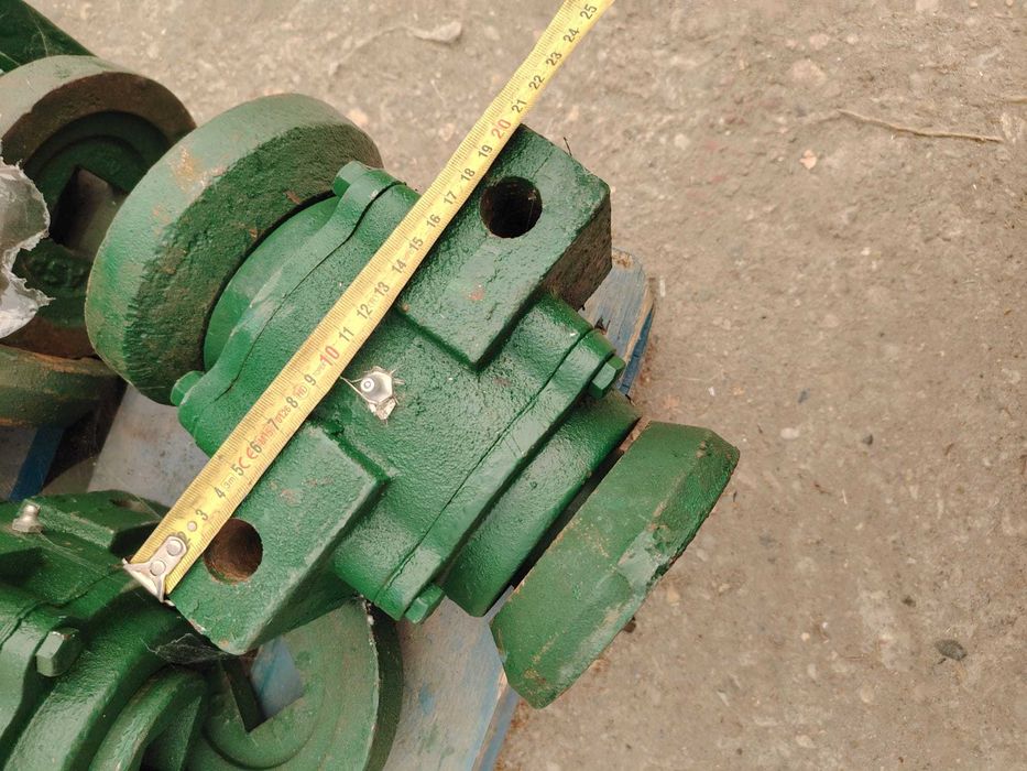 Lagar cu semimosor pe rulment 32015 cu patrat de 40 mm