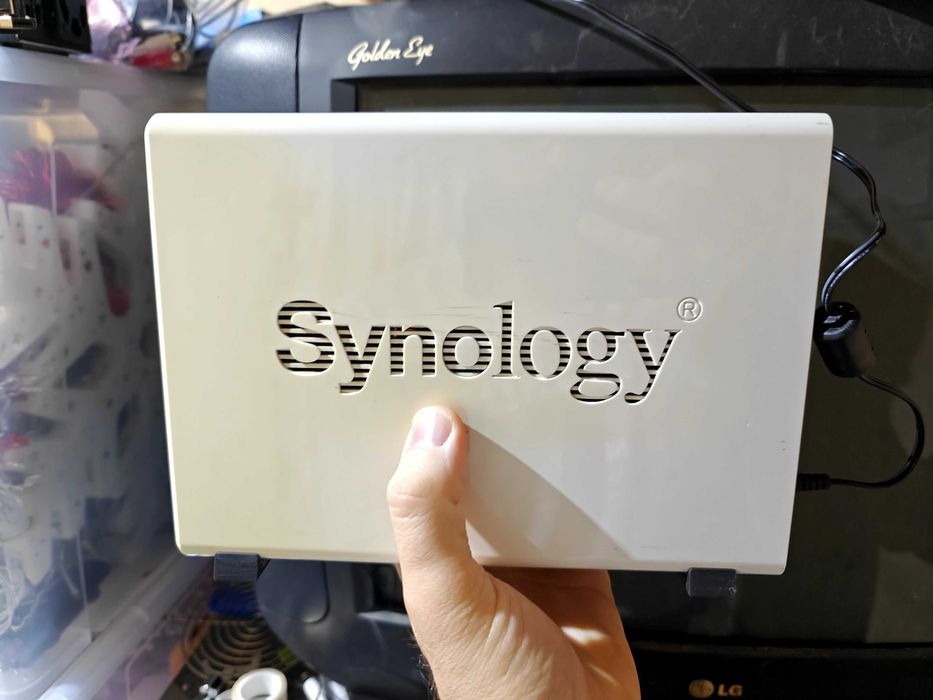 Nas Qnap Synology DS213j - ideal pentru backup fișiere, poze, filme