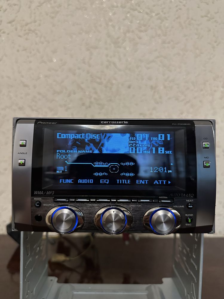 Pioneer Carrozzeria FH-P009MD magnitafon sotiladi. Blutusi bor.
