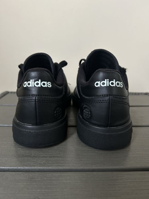 Сникърси Adidas