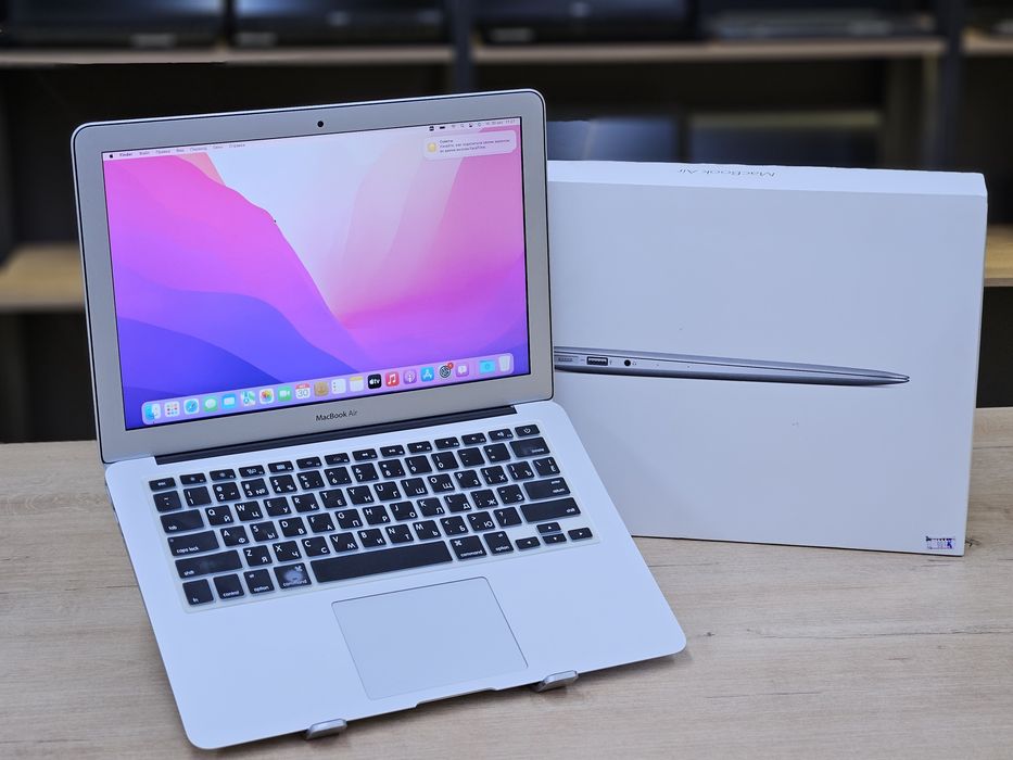Ноутбук Apple MacBook Air 13 2015 - Core i5/8GB/SSD 256GB