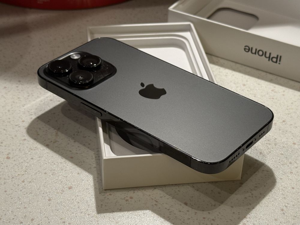 iPhone 14 Pro 256GB Black – Перфектен, 100% Батерия!