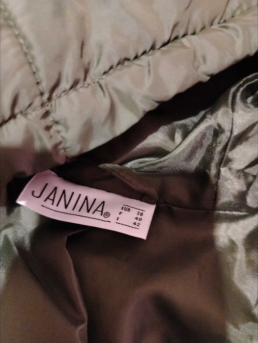 Зелено дълго яке